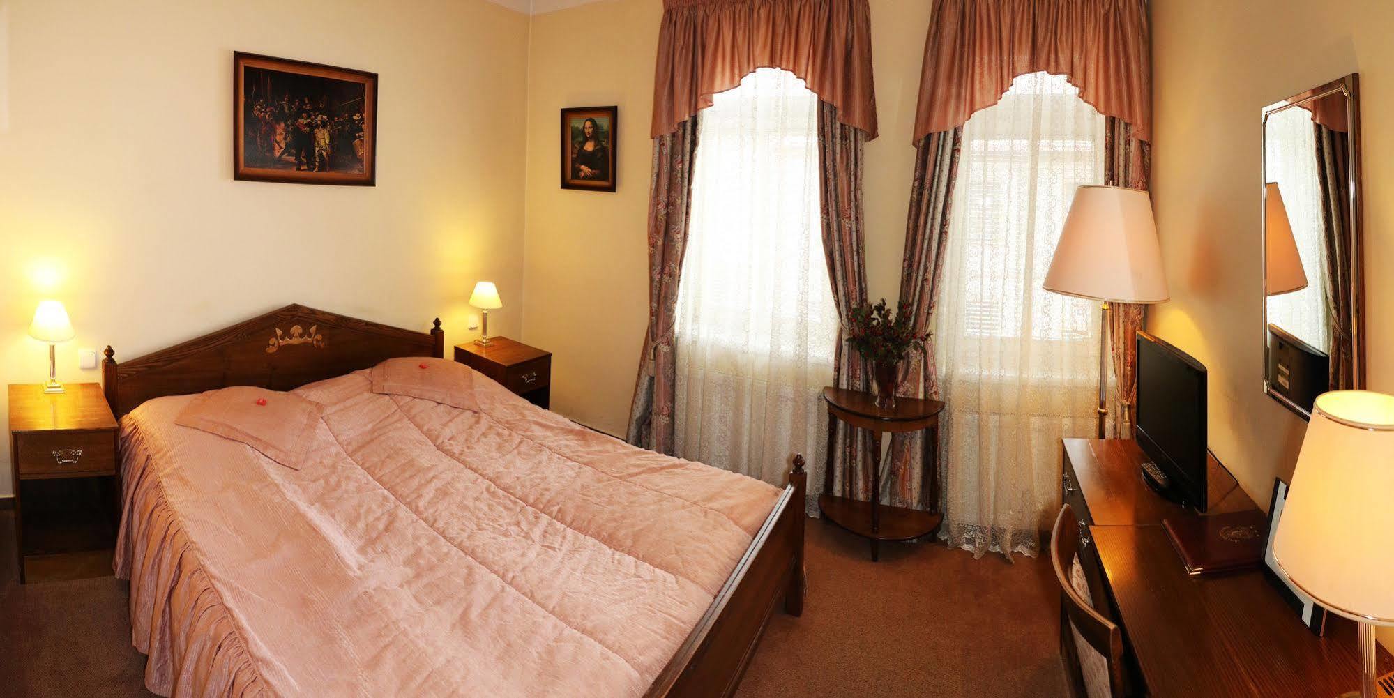 River Star Hotel Praha Bagian luar foto