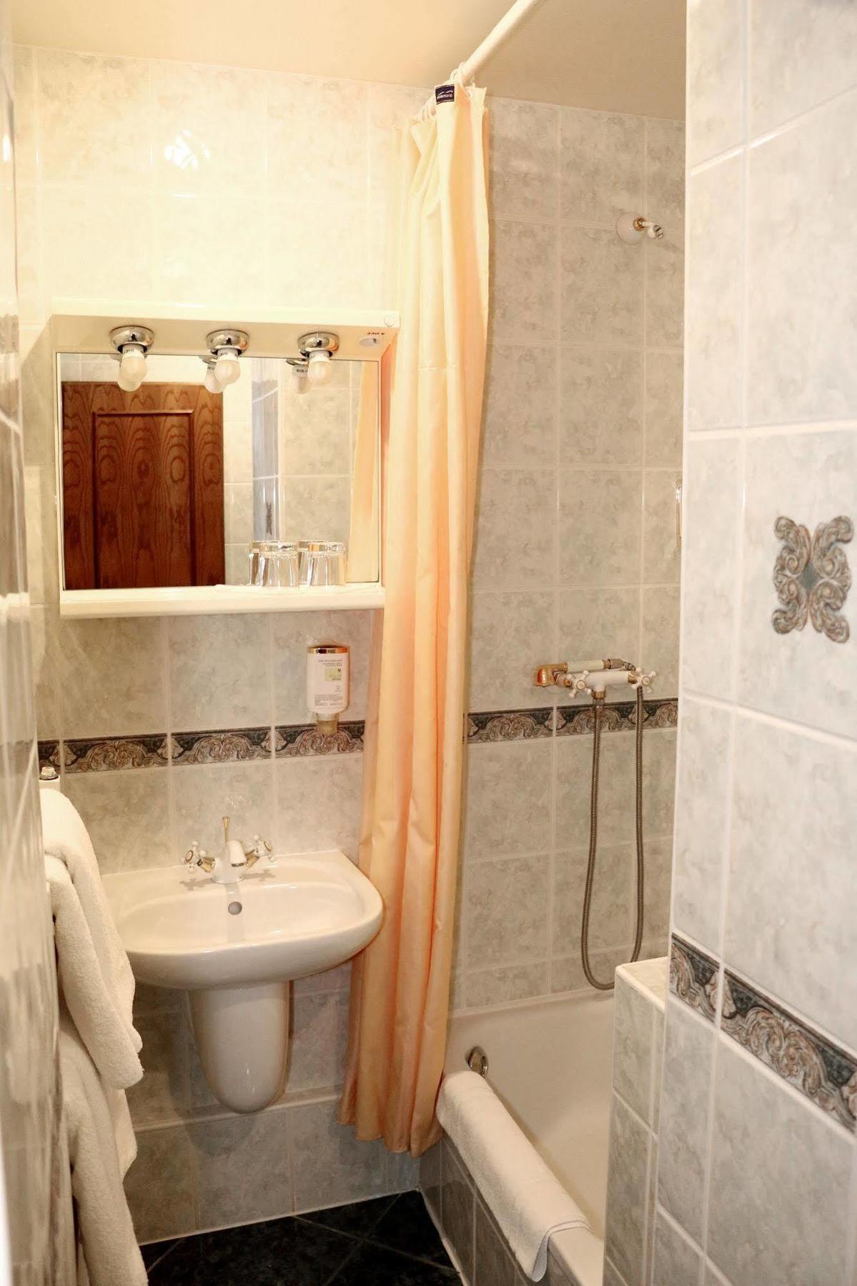 River Star Hotel Praha Bagian luar foto