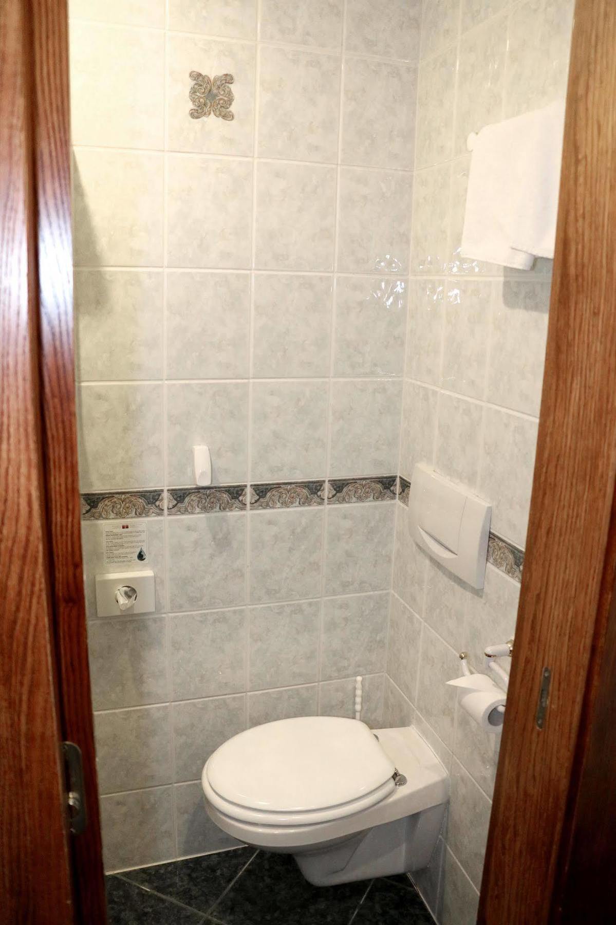 River Star Hotel Praha Bagian luar foto