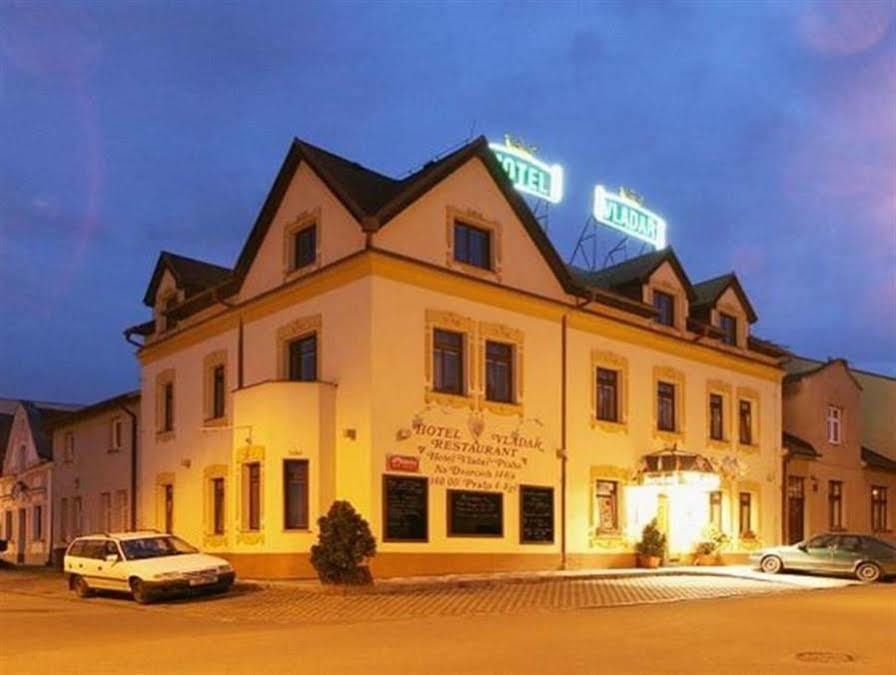 River Star Hotel Praha Bagian luar foto