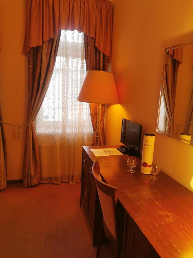 River Star Hotel Praha Bagian luar foto