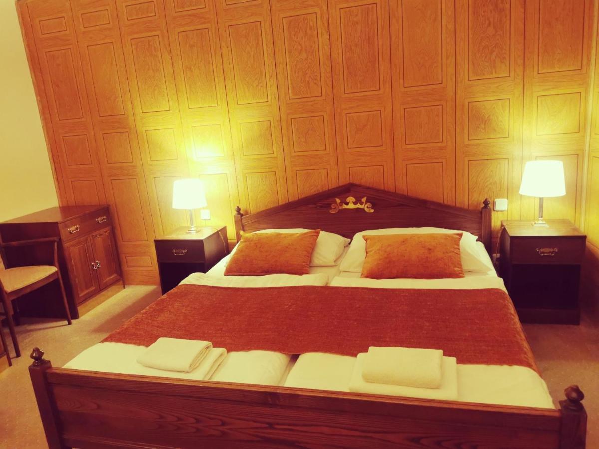 River Star Hotel Praha Bagian luar foto